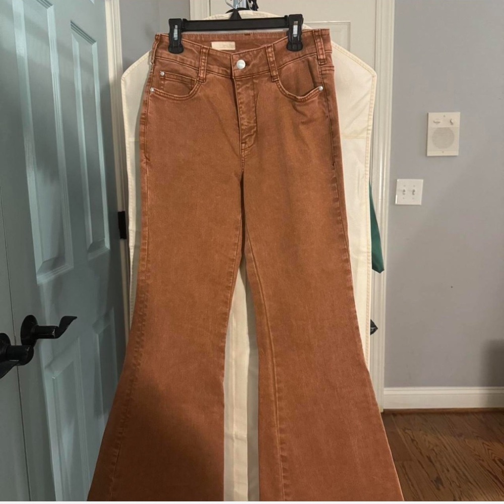 Anthropogie Pilcro coral/salmon flared jeans 
Size 25
